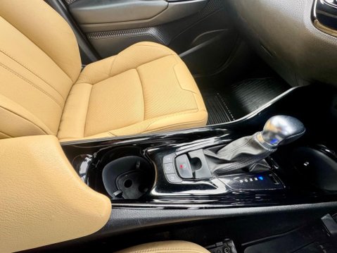 Toyota C-HR 1.8 VVT-h Design CVT Euro 6 (s/s) 5dr 40