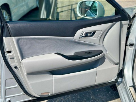 Toyota Crown 3.5 Hybrid Special Edition 5dr 39