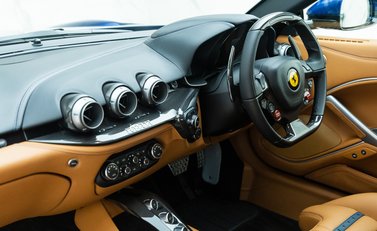 Ferrari F12 Berlinetta 17