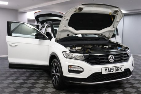 Volkswagen T-Roc DESIGN TSI 15