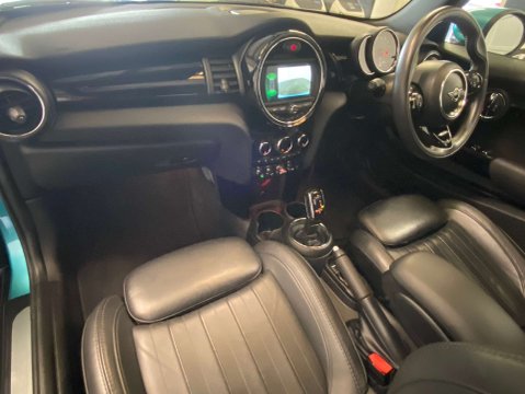 Mini Convertible 1.5 Cooper Exclusive Auto 2dr 38