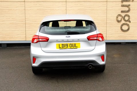 Ford Focus TITANIUM 6