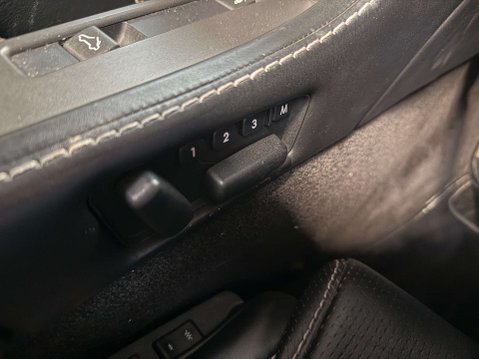 Aston Martin Vantage 4.3 Vantage V8 Auto 2dr ROADSTER 96