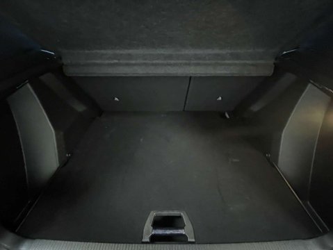 Peugeot 2008 1.2 2008 GT PureTech S/S Auto 5dr 33