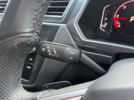 Volkswagen Tiguan 2.0 Tiguan R-Line TDI Semi-Auto 5dr 22