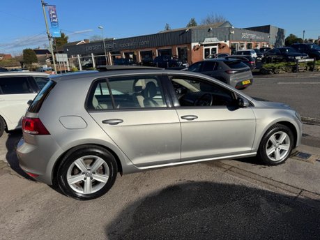 Volkswagen Golf MATCH TSI BLUEMOTION TECHNOLOGY DSG 9