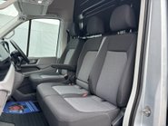 Volkswagen Crafter CR35 177 ps Tdi L2 H2 Trendline DSG Panel Van 3