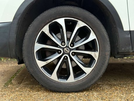 Nissan Qashqai 1.6 Qashqai 360 5dr 27