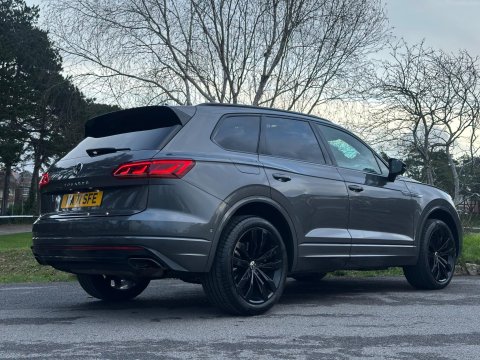 Volkswagen Touareg 3.0 TSI V6 Black Edition Tiptronic 4Motion Euro 6 (s/s) 5dr 15