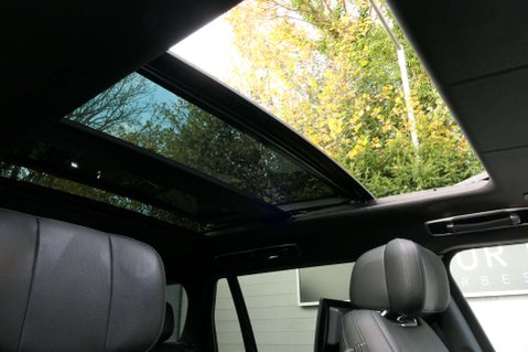 Land Rover Range Rover 3.0 Range Rover Autobiography D MHEV Auto 4WD 5dr 19