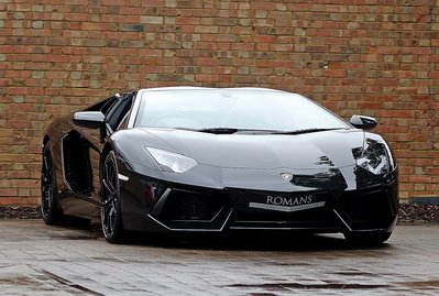 Lamborghini Aventador LP 700-4 Roadster