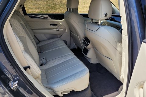 Bentley Bentayga First Edition V8 Diesel 43