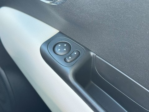 Fiat 500 1.0 Mild Hybrid Dolcevita [Part Leather] 3dr 29