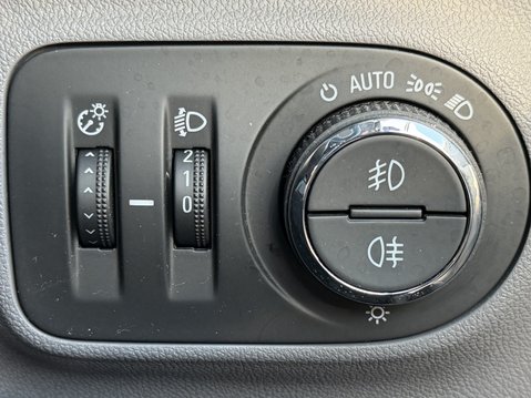 Vauxhall Corsa 1.4 Diamond 5dr 32