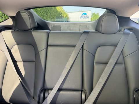Tesla Model Y SUV 5dr Electric Auto RWD (346 ps) 11