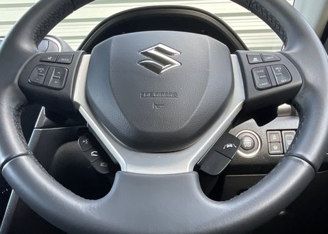 Suzuki Vitara 1.5 Hybrid SZ-T Auto 19