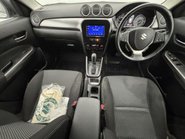 Suzuki Vitara SZ-T BOOSTERJET MHEV 3