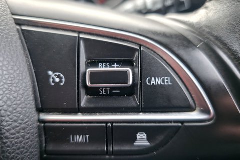 Jeep Renegade 1.0T NIGHT EAGLE STUNNING CAR! SAT NAV..CRUISE CONTROL..AIR CON.STUNNING 10