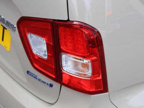 Suzuki Ignis 1.2 Dualjet MHEV SZ5 Euro 6 (s/s) 5dr 37
