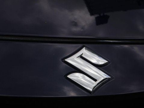 Suzuki Swace 1.8h Motion CVT Euro 6 (s/s) 5dr 33