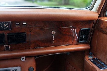 Panther DeVille V12 21