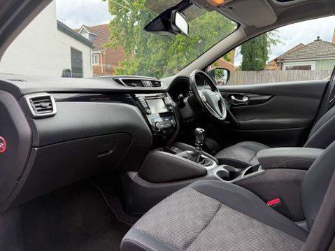 Nissan Qashqai 1.5 dCi Acenta Premium SUV 5dr Diesel Manual 2WD Euro 5 (s/s) (110 ps) 54