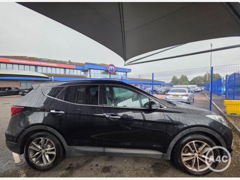 Hyundai SANTA FE 2.2 CRDi Blue Drive Premium SE 4WD Euro 6 (s/s) 5dr (7 Seat) 10