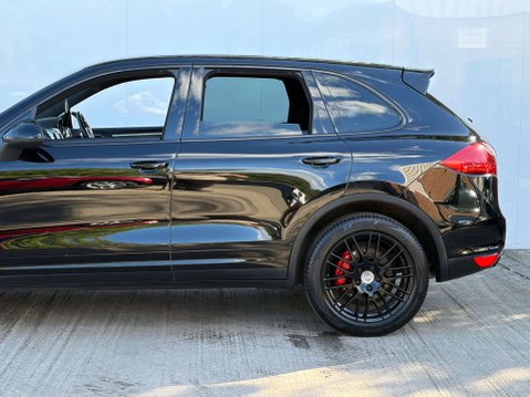Porsche Cayenne 4.1 Cayenne V8 D S Tiptronic S Auto 4WD 5dr 57
