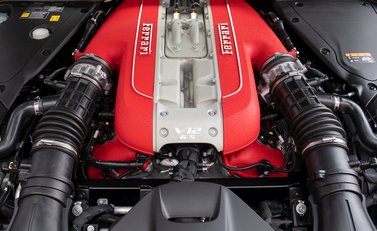 Ferrari 812 Superfast 25