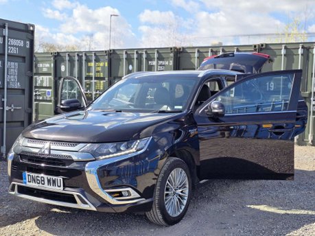 Mitsubishi Outlander 2.4h TwinMotor 13.8kWh 4h SUV 5dr Petrol Plug-in Hybrid CVT 4WD Euro 6 (s/s 8