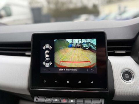 Renault Clio 1.6 Clio Techno E-Tech HEV Auto 5dr 86