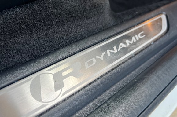 Jaguar E-Pace R-DYNAMIC SE 20