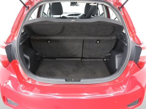 Toyota Yaris 1.5 VVT-i Icon Tech Euro 6 5dr 26