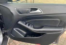 Mercedes-Benz B Class B180 1.8 CDI BLUEEFFICIENCY SPORT AUTO 19