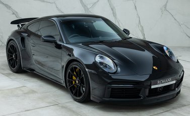 Porsche 911 Turbo S (992) 11
