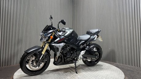 Suzuki GSR750 2013 ONLY 9K STUNNING EXAMPLE LONG MOT NAKED 750CC 5
