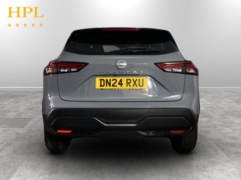 Nissan Qashqai 1.3 DIG-T MHEV Acenta Premium SUV 5dr Petrol Hybrid XTRON Euro 6 (s/s) (158 6