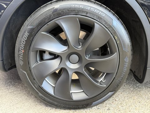 Tesla Model Y SUV 5dr Electric Auto RWD (346 ps) 15