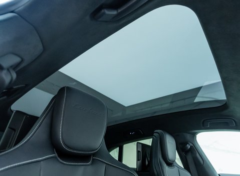 Porsche Taycan TURBO S CROSS TURISMO 30