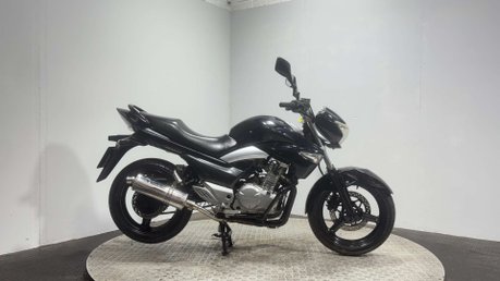 Suzuki Inazuma GW 2015 22K GOOD RUNNING COMMUTER BIKE 250CC MOT RIDES WELL 1