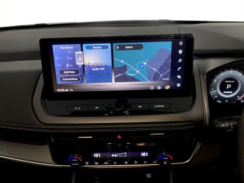 Nissan Qashqai 1.3 DIG-T MHEV N-Connecta SUV 5dr Petrol Hybrid XTRON Euro 6 (s/s) (158 ps) 17