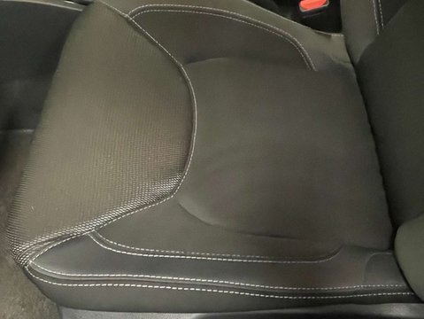 Renault Clio 0.9 Clio Play TCe 5dr 38