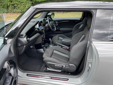 Mini Hatch 2.0 Cooper S Sport Steptronic Euro 6 (s/s) 3dr 27