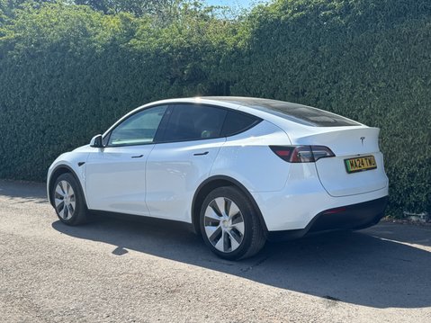 Tesla Model Y SUV 5dr Electric Auto RWD (346 ps) 9