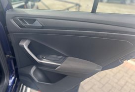 Volkswagen T-Roc SEL TDI 4MOTION 22