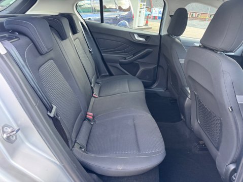 Ford Focus ZETEC TDCI 11