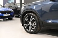 Volvo XC40 2.0 XC40 Inscription Pro B4 MHEV Auto 5dr 25