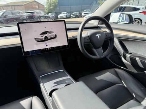 Tesla Model 3 Saloon 4dr Electric Auto RWD (241 bhp) 29