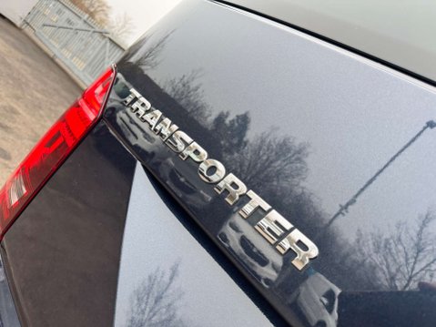 Volkswagen Transporter 2.0 Transporter T32 Highline TDI Semi-Auto 35