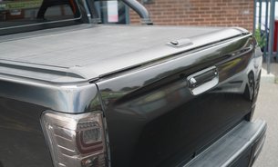Isuzu D-Max AT35 Just Serviced New Pads and Discs Tow Hitch Tonneau Cover Rev Camera  13